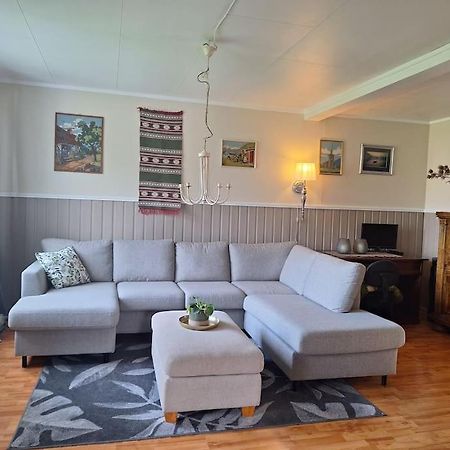 Privat Leilighet Pa Gard Med Badstue Og Nordlys 纳尔维克 外观 照片
